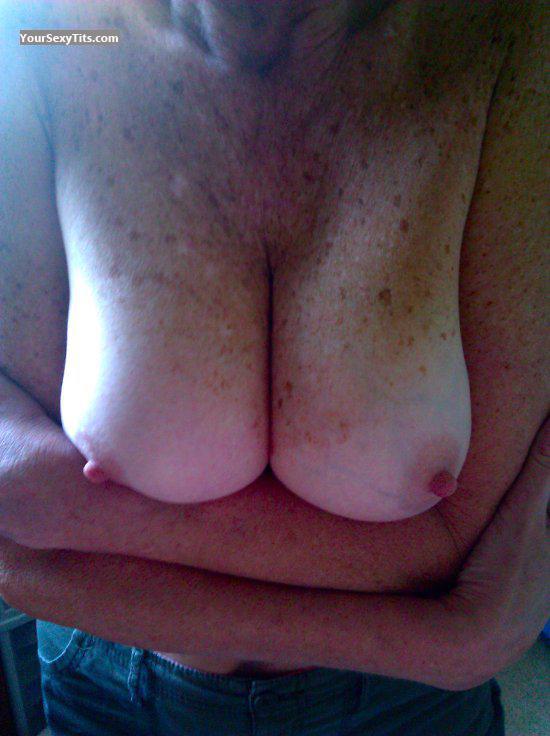 Grosser Busen Einer Freundin Topless Mycumwhore